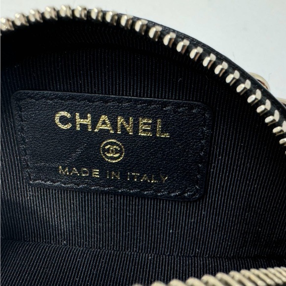 CHANEL  Quilted Chain Round Mini Clutch Bag - Picture 13 of 14